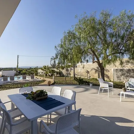 Le Perseidi Eco San Lorenzo فيلة